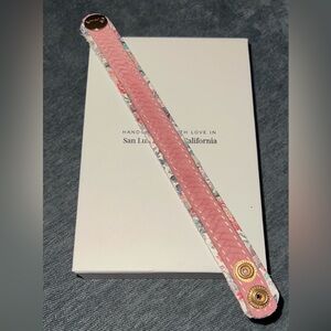 Pink unbreakable suede verbena leather bracelet